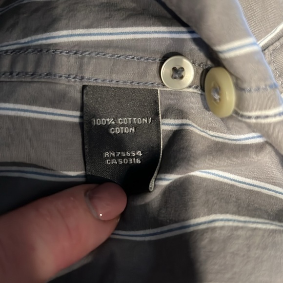 Abercrombie & Fitch mens muscle button down gray stripped medium - Picture 4 of 4